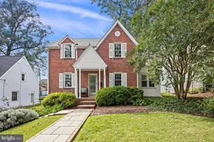 1134 N Harrison St, Arlington, VA 22205 - Photo 1