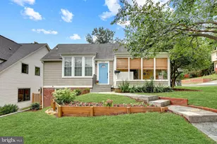 1130 17th St S, Arlington, VA 22202 - Photo 1