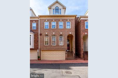 814 Rivergate Place - Photo 1