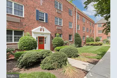 1704 W Abingdon Drive #302, Alexandria, VA 22314 - Photo 1