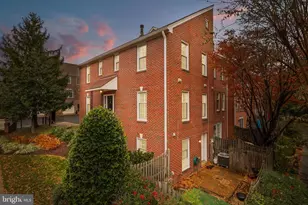 101 Roberts Ct, Alexandria, VA 22314 - Photo 1