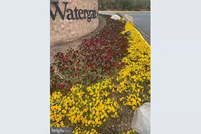 309 Yoakum Parkway #201, Alexandria, VA 22304 - Photo 1