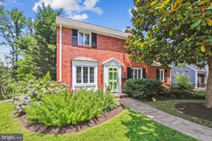 711 N Overlook Dr, Alexandria, VA 22305 - Photo 1