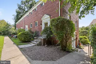 3221 Valley Dr, Alexandria, VA 22302 - Photo 1