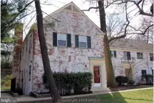 1102 Valley Dr, Alexandria, VA 22302 - Photo 1