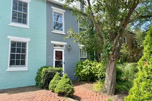 902 Franklin St, Alexandria, VA 22314 - Photo 1