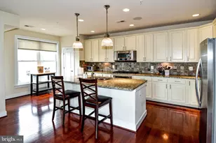 736 McKenzie Ave, Alexandria, VA 22301 - Photo 1