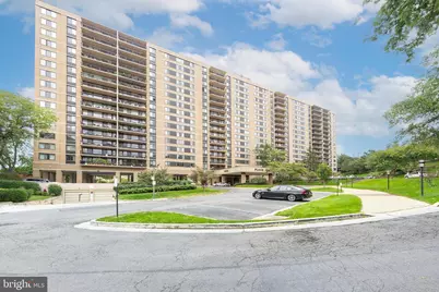 5500 Holmes Run Parkway #207, Alexandria, VA 22304 - Photo 1