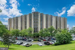 205 Yoakum Pkwy, Alexandria, VA 22304 - Photo 1