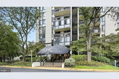 5300 Holmes Run Parkway #709, Alexandria, VA 22304 - Photo 1