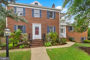 703 Braxton Pl, Alexandria, VA 22301 - Photo 1