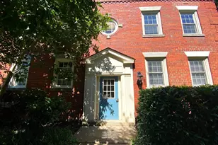 527 Bashford Ln, Alexandria, VA 22314 - Photo 1