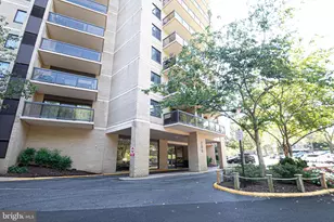 205 Yoakum Pkwy, Alexandria, VA 22304 - Photo 1