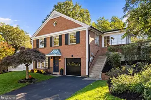 205 Vassar Pl, Alexandria, VA 22314 - Photo 1