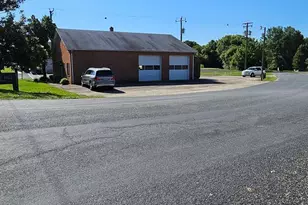 16686 Oak St, Dillwyn, VA 23936 - Photo 1