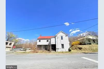 9 Bridge Street S, Buchanan, VA 24066 - Photo 1