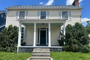 218 W Main St, Berryville, VA 22611 - Photo 1