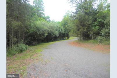 Hazel River - Photo 1