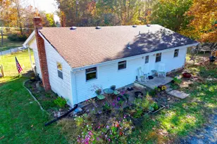 13202 Perry's Mountain Ln, Amissville, VA 20106 - Photo 1