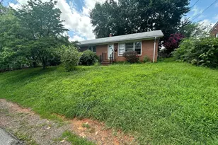 880 Hilltop Dr, Culpeper, VA 22701 - Photo 1