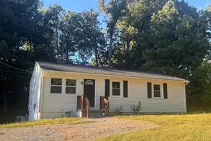 16434 Braswell St, Bowling Green, VA 22427 - Photo 1