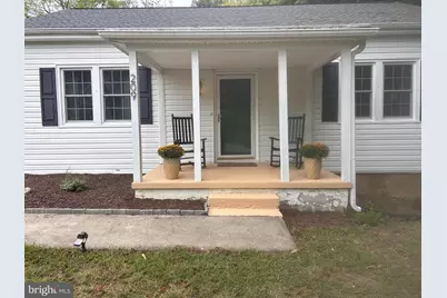 209 Maury Avenue, Bowling Green, VA 22427 - Photo 1