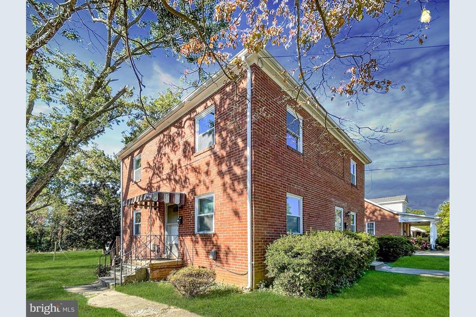 222 Hillcrest Dr, Fredericksburg, VA 22401 MLS VAFB2002242 Coldwell