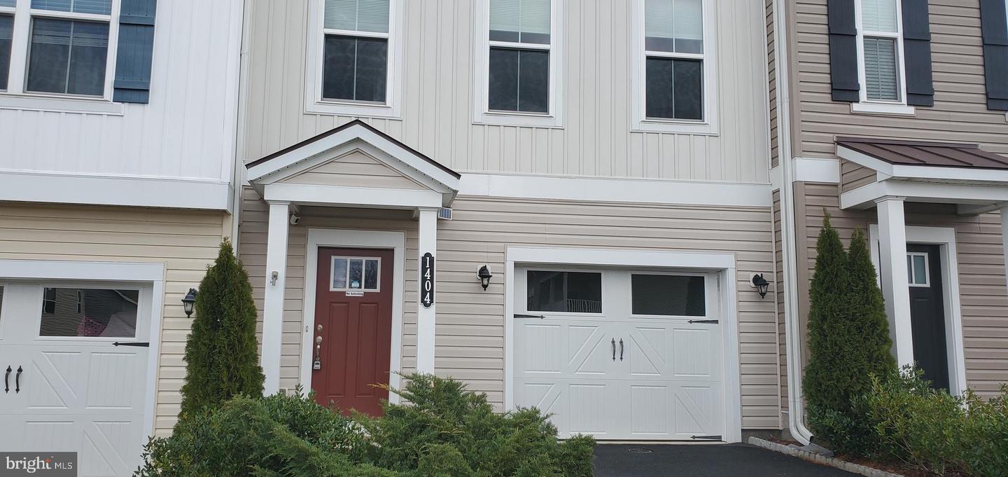 1404 Hudgins Farm Cir, Fredericksburg, VA 22408 MLS VAFB2003170