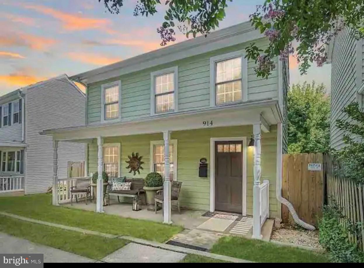 914 Hanover St, Fredericksburg, VA 22401 MLS VAFB2004662 Coldwell