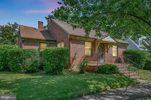 911 Monroe St, Fredericksburg, VA 22401 - Photo 1