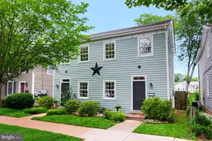 211 Prince Edward St, Fredericksburg, VA 22401 - Photo 1