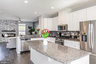 1106 Oakwood St, Fredericksburg, VA 22401 - Photo 1