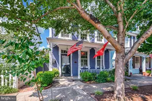 1102 Prince Edward St, Fredericksburg, VA 22401 - Photo 1
