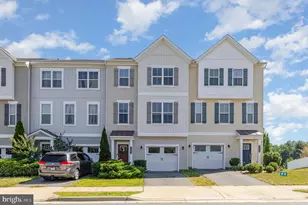 1302 Hudgins Farm Cir, Fredericksburg, VA 22408 - Photo 1