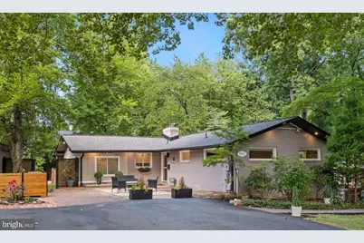 9912 Pinehurst Avenue, Fairfax, VA 22030 - Photo 1