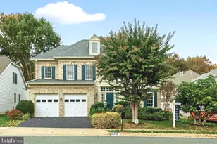 10702 Simpson Mews Ln, Fairfax, VA 22030 - Photo 1