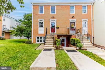 172 Leeds Court W, Warrenton, VA 20186 - Photo 1