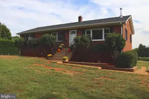 5621 Old Auburn Rd, Warrenton, VA 20187 - Photo 1