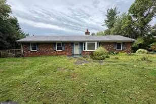 9622 Crest Hill Rd, Marshall, VA 20115 - Photo 1