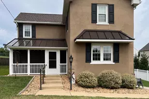 232 Robinson St, Warrenton, VA 20186 - Photo 1