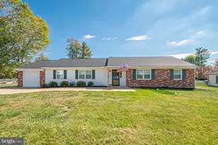 7131 Northampton St, Warrenton, VA 20187 - Photo 1