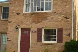 332 Jackson St, Warrenton, VA 20186 - Photo 1