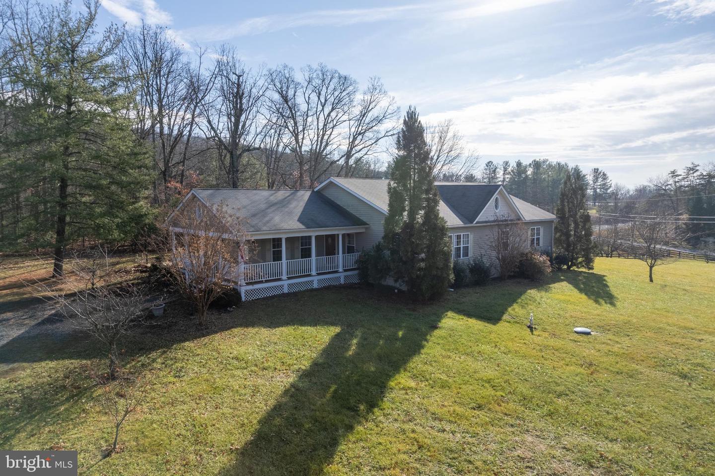 1564 Perry Rd, Winchester, VA 22602 MLS VAFV2003688 Coldwell Banker