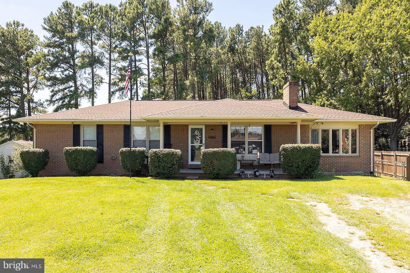 120 Amelia Ave, Stephens City, VA 22655 MLS VAFV2008718 Coldwell Banker