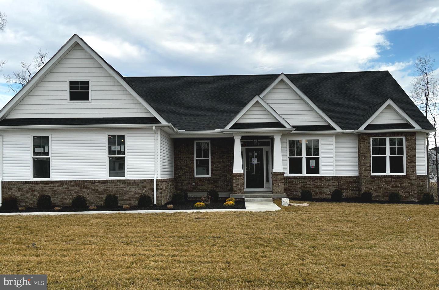 307 Summerfield Dr, Winchester, VA 22602 MLS VAFV2010656 Coldwell