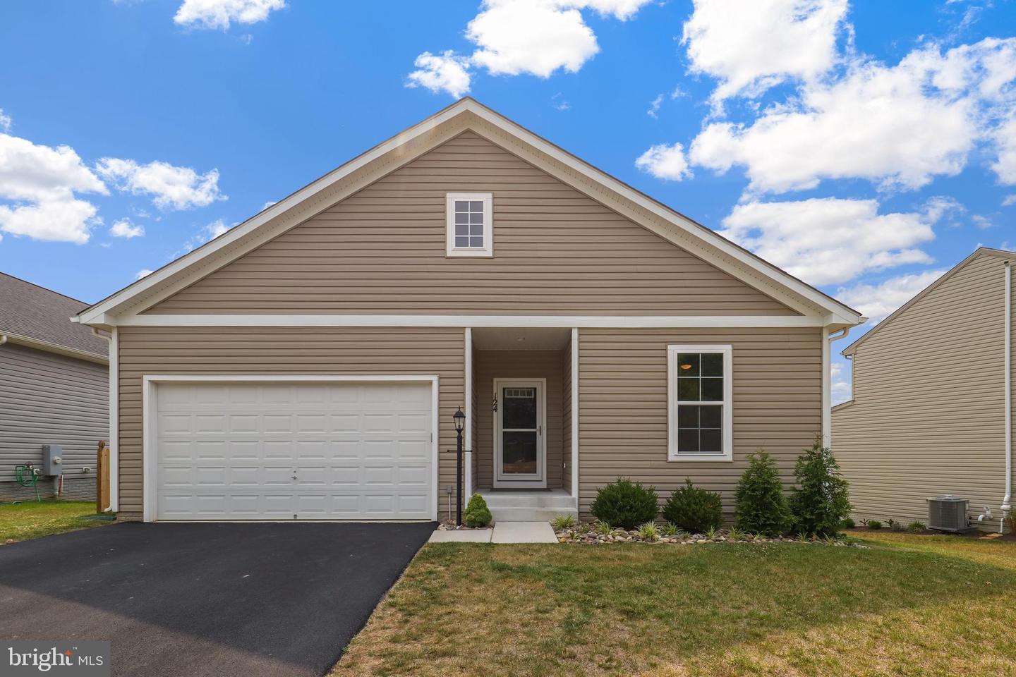 124 Patchwork Dr, Stephenson, VA 22656 MLS VAFV2013066 Coldwell Banker