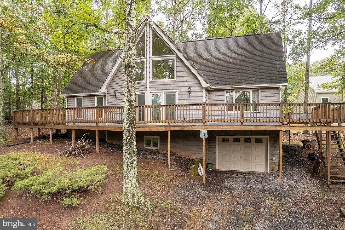 1312 Lakeview Dr, Cross Junction, VA 22625 MLS VAFV2015136 Coldwell