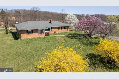 700 Bloomery Pike, Cross Junction, VA 22625 - Photo 1