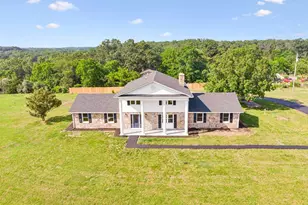 977 W Parkins Mill Rd, Winchester, VA 22602 - Photo 1