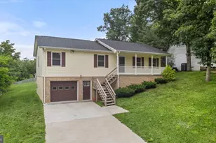 310 Ridgefield Ave, Stephens City, VA 22655 - Photo 1